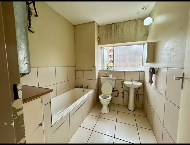 3 BEDROOM APARTMENT FOR SALE IN SUNNYSIDE